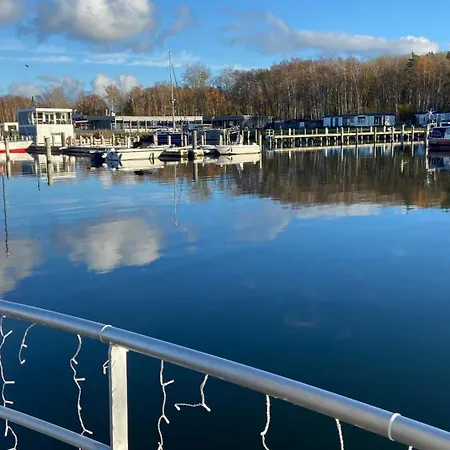 Wasservilla Freizeit Usedom Feriehus Peenemunde