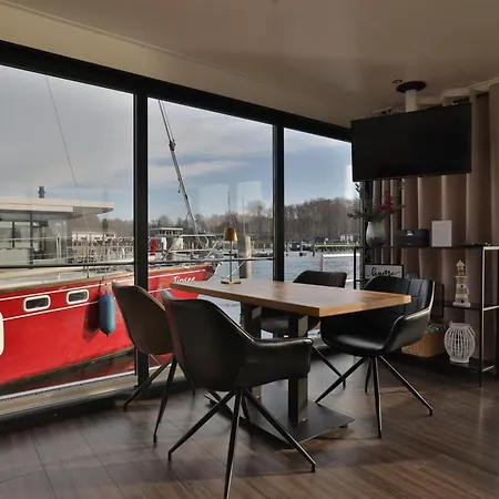 Nyaraló Wasservilla Freizeit Usedom Peenemünde