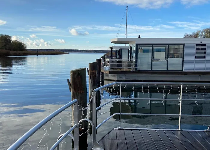 Wasservilla Freizeit Usedom 佩讷明德