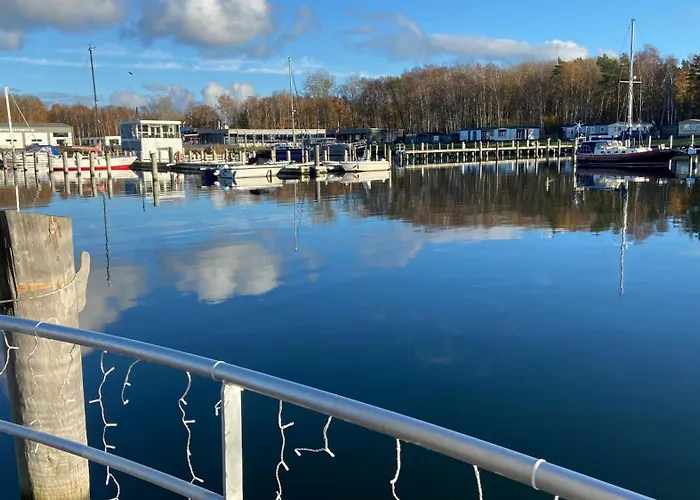 Wasservilla Freizeit Usedom 度假居 佩讷明德