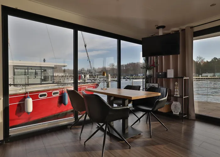 度假居 Wasservilla Freizeit Usedom 佩讷明德